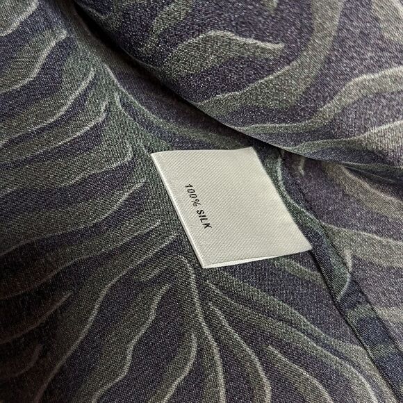 Tucker The Eden Silk Tee Black Tiger - Picture 5 of 7